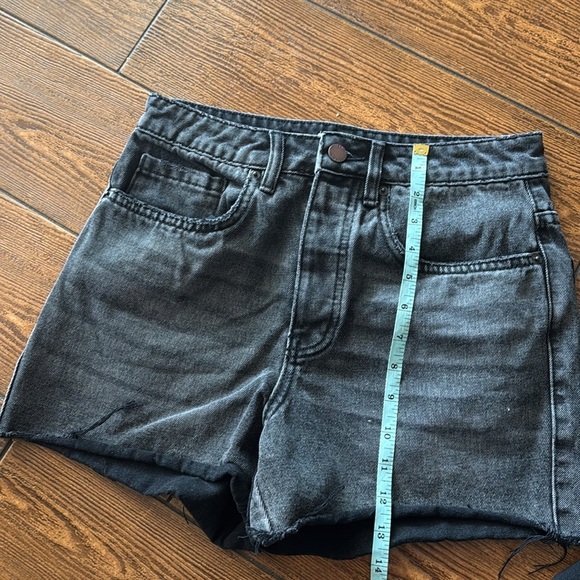 O’NEILL black denim cut off shorts 27 - Picture 5 of 6
